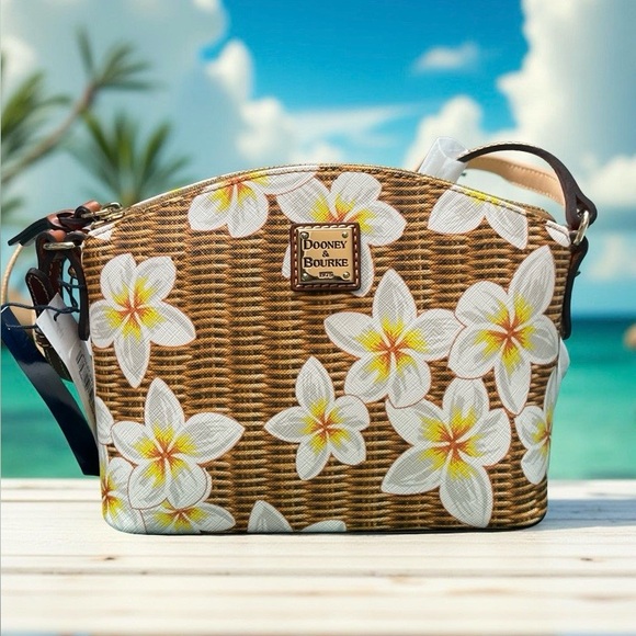 Dooney & Bourke Handbags - NWT Dooney & Bourke Plumeria Suki Crossbody Bag $228